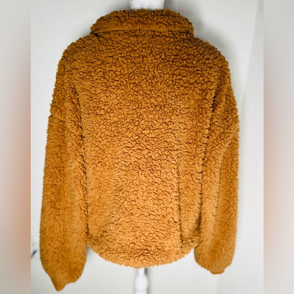 Altar'd State Quarter Zip Fleece Sherpa Pullover - Picture 4 of 4